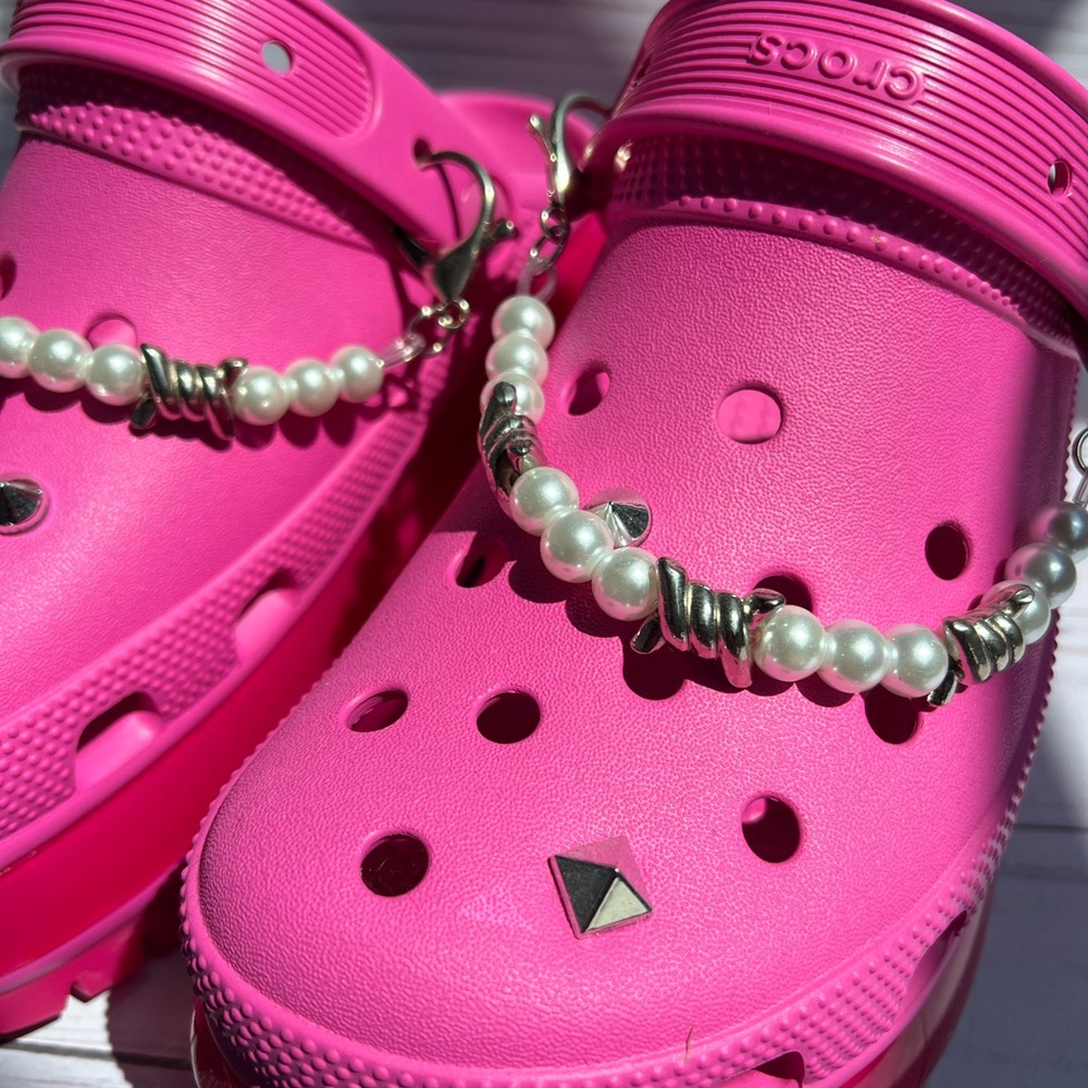 Crocs chain accessory